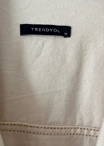 Trendyol & Milla Düğmeli Bej Midi Kadın Ceket