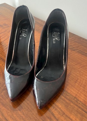 Kahverengi Tokalı Stiletto Topuklu Kadın Ayakkabı
