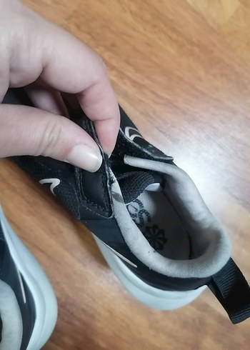 Kız Çocuk Siyah Cırtlı Spor Ayakkabı 29.5 - Görsel 2