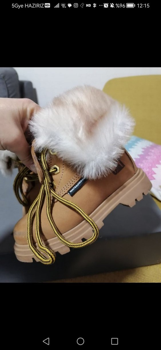 Bej Süet Kürklü Kız Çocuk Bot - Görsel 4