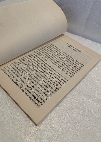  Beden Tolstoy - İnsan Ne İle Yaşar