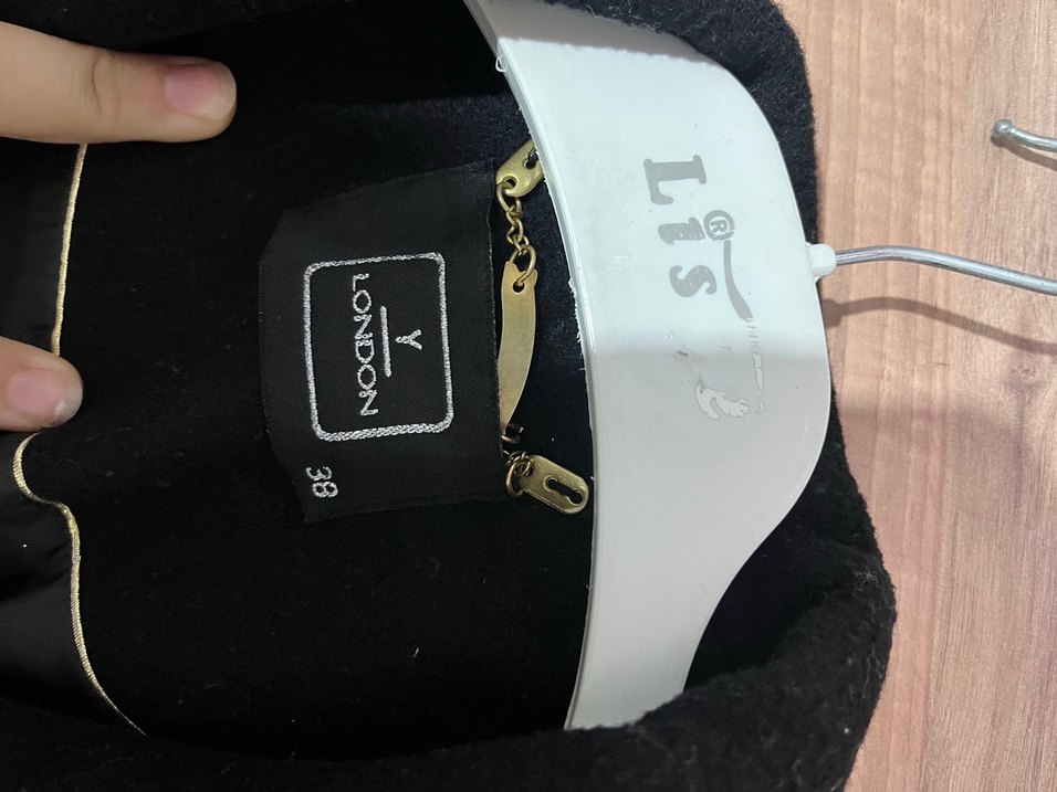 Siyah uzun kadın mont kaban - Görsel 3