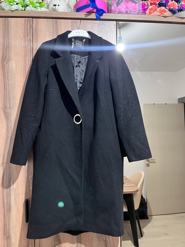 Siyah uzun kadın mont kaban - Görsel 2