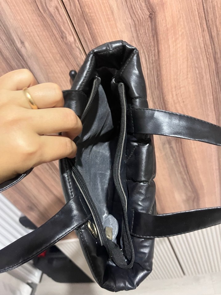 Siyah Deri  Kadın Çanta - Görsel 2