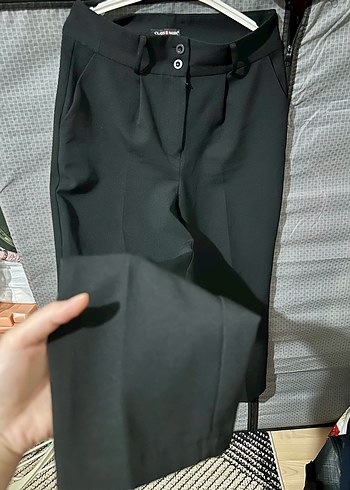 s Beden Siyah Kemerli Kadın Kumaş Pantolon