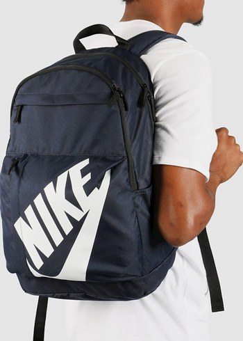 Beden mavi Renk Nike Lacivert Fermuarlı Sırt Çantası