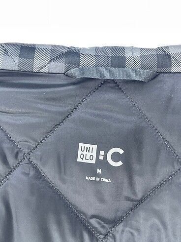 m Beden çeşitli Renk Uniqlo Mont %70 İndirimli.