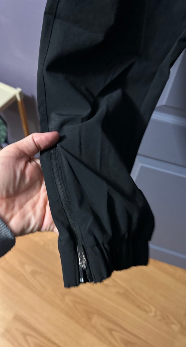 Siyah Rahat Kesim Fermuarlı Pantolon - Görsel 4