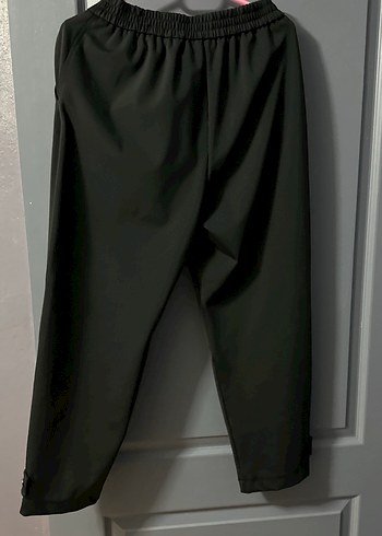 Kadın Siyah Kemerli Dar Kesim Kumaş Pantolon - Görsel 5