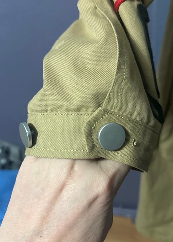 Düğmeli Uzun Bej Kadın Sokak Stili Kaban - Görsel 7
