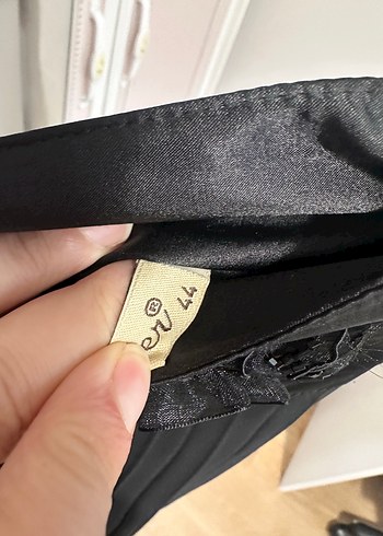 44 Beden Siyah Pilili Uzun Kadın Etek