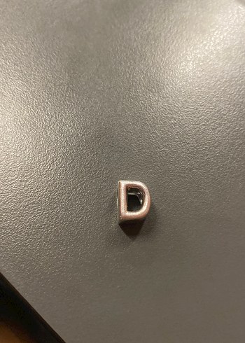 Pandora D harf charm - Görsel 3