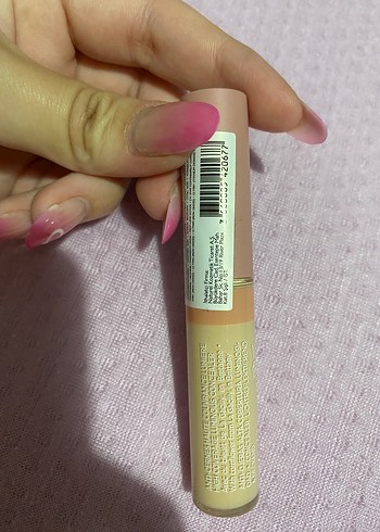 Yves Rocher Yves Rocher Kapatıcı Rose 050 rengidir.(en açık renk)