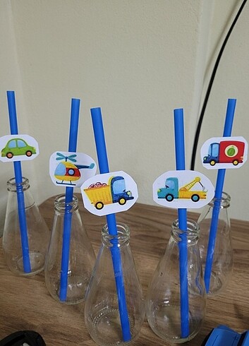 Arabalar temalı cupcake süsü ve pipet süsü  - Görsel 3