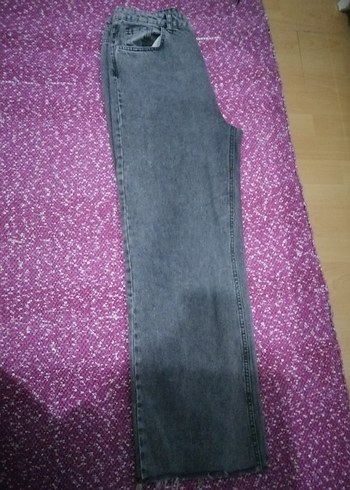 42 Beden GRİ ESKİTME DESENLİ DEFACTO KOT PANTOLON