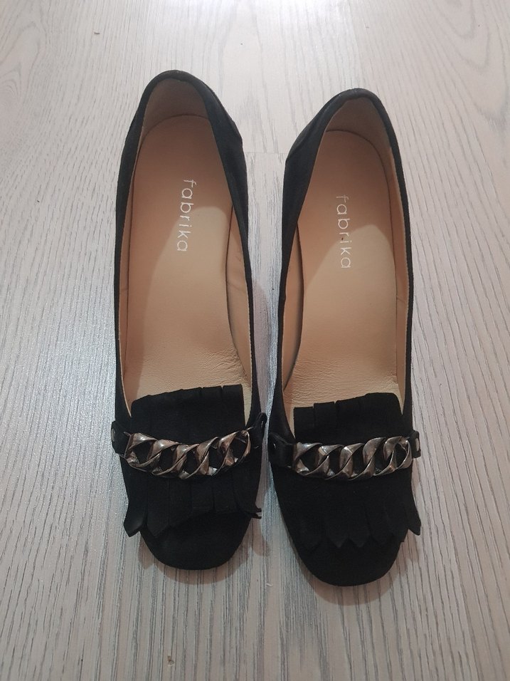 Siyah Süet Tokalı Kadın Topuklu Ayakkabı - Görsel 2