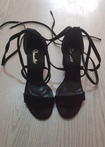 Siyah Bağcıklı Tek Bantlı Topuklu Kadın Ayakkabı - Görsel 2