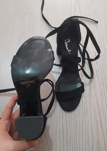 Siyah Bağcıklı Tek Bantlı Topuklu Kadın Ayakkabı - Görsel 5