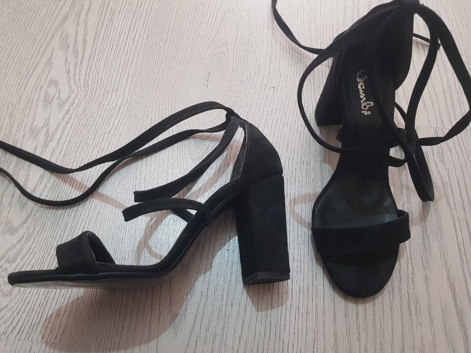 Siyah Bağcıklı Tek Bantlı Topuklu Kadın Ayakkabı - Görsel 3