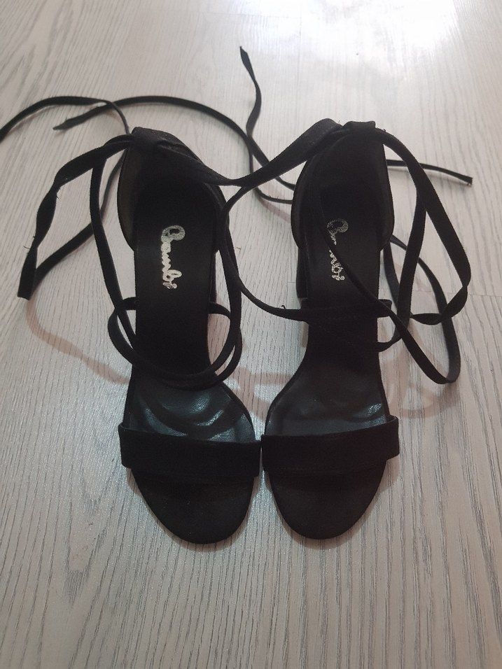 Siyah Bağcıklı Tek Bantlı Topuklu Kadın Ayakkabı - Görsel 2