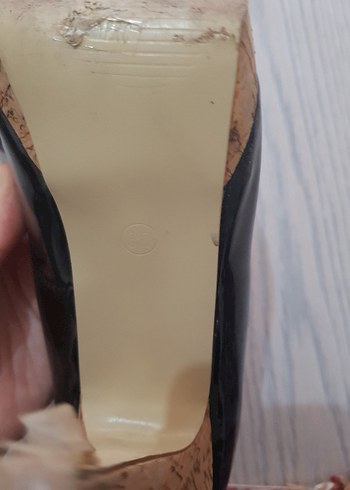 Siyah Parlak Tokalı Yüksek Topuklu Stiletto - Görsel 3