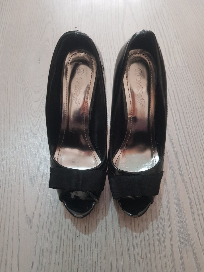 Siyah Parlak Tokalı Yüksek Topuklu Stiletto - Görsel 2