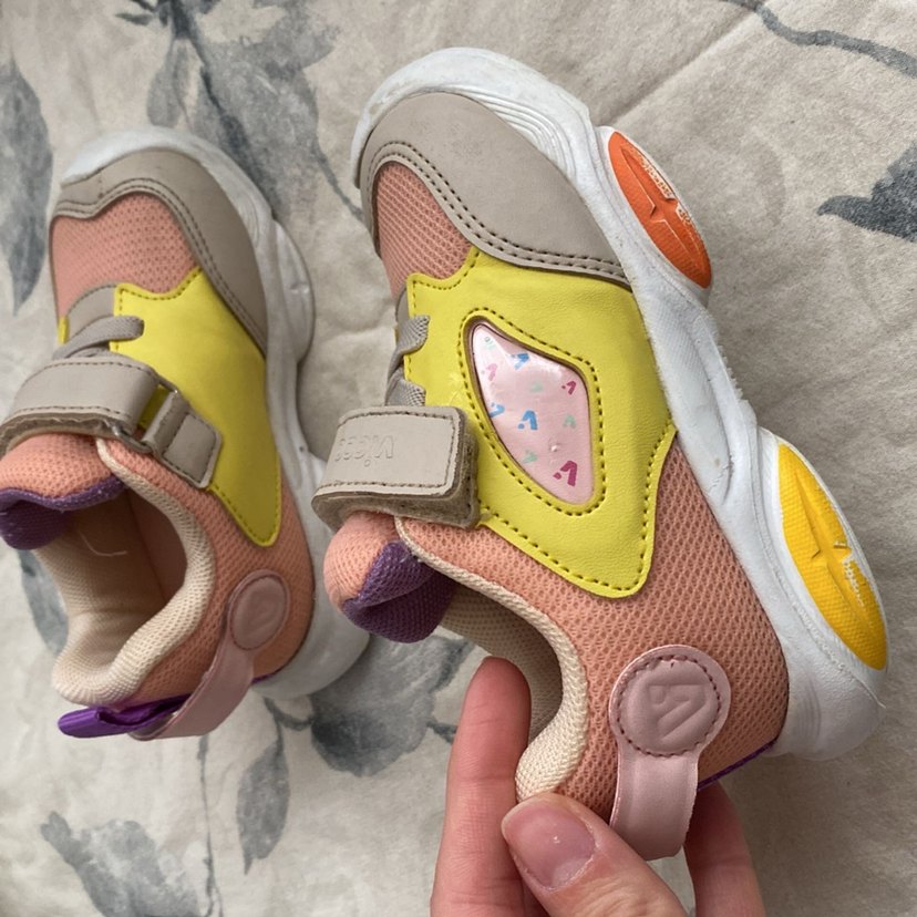 Kız Çocuk Çok Renkli Cırt Cırtlı Spor Ayakkabı - Görsel 3