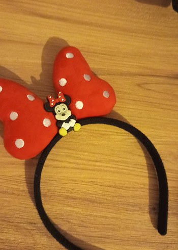 Kırmızı Puantiyeli Minnie Mouse Saç Bandı - Görsel 3