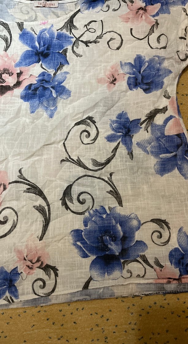 Mavi Çiçek Desenli Tişört - Görsel 2