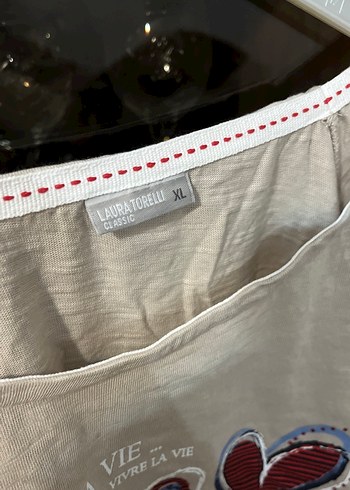 Bej Desenli Tişört - Görsel 3