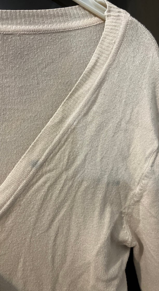 Düğmeli Bej V Yaka Kadın Hırka - Görsel 5