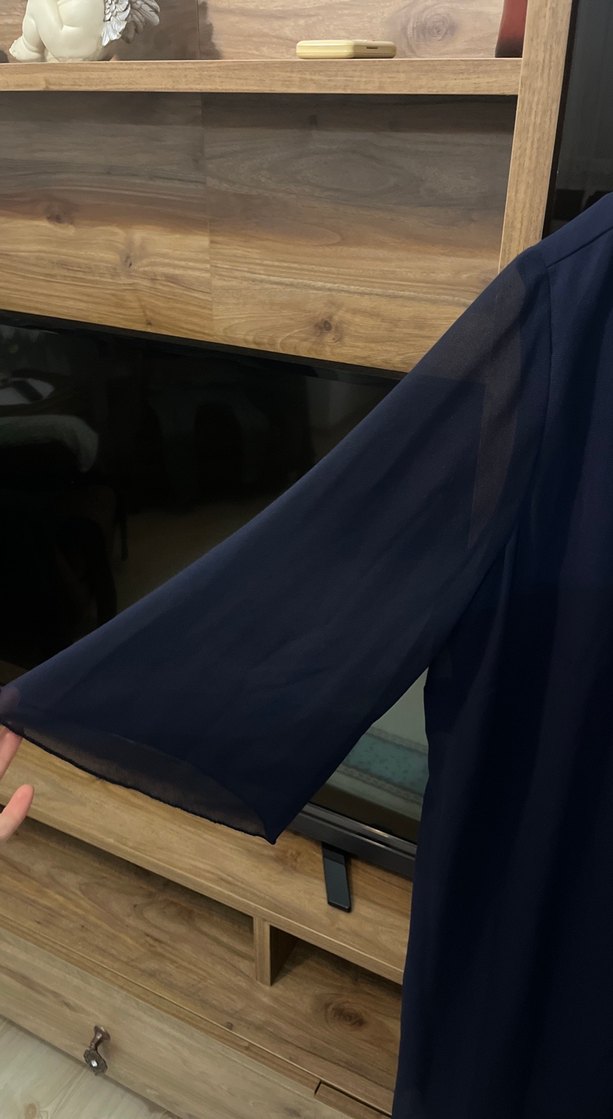 Uzun Siyah V Yakalı Kadın Elbise - Görsel 4