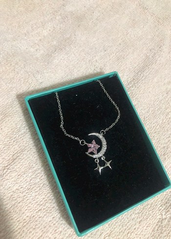Pembe Ay ve Yıldız Detaylı Çelik Kolye