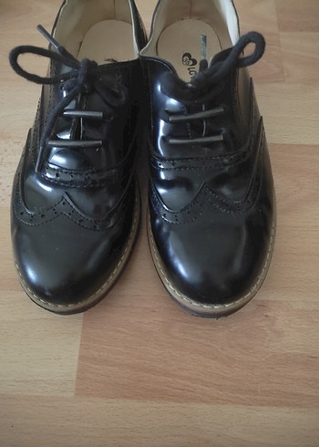 Erkek Çocuk Parlak Siyah Özel Ayakkabı - Görsel 3