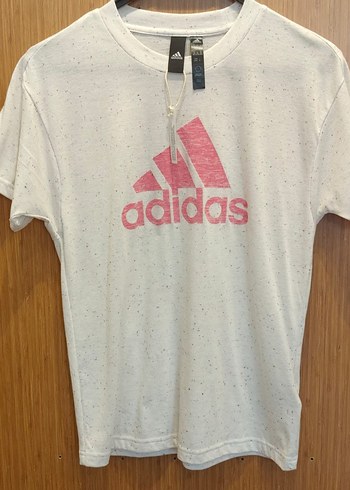 Adidas tişört
