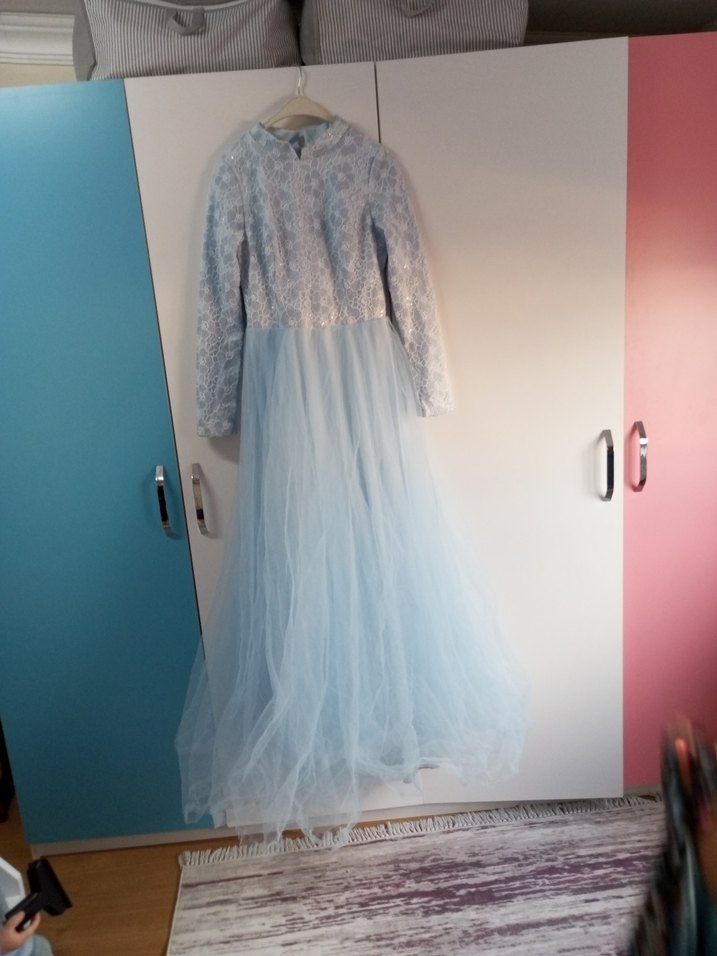 Uzun Kollu Mavi Dantel Nişan Elbisesi - Görsel 2