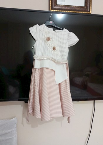 Kız Çocuk Beyaz Fırfırlı Kısa Kollu Elbise - Görsel 3