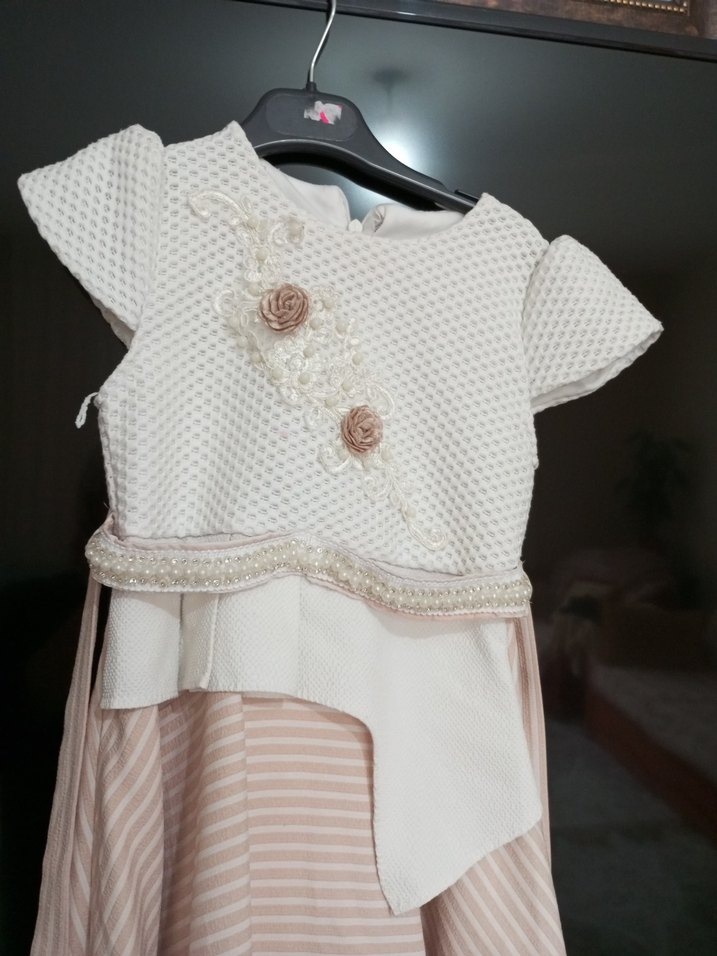 Kız Çocuk Beyaz Fırfırlı Kısa Kollu Elbise - Görsel 2