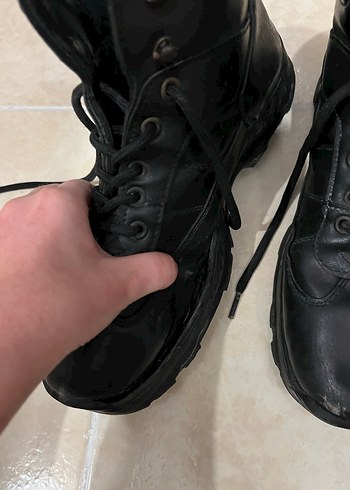 Siyah Bağcıklı Erkek Spor Bot - Görsel 2