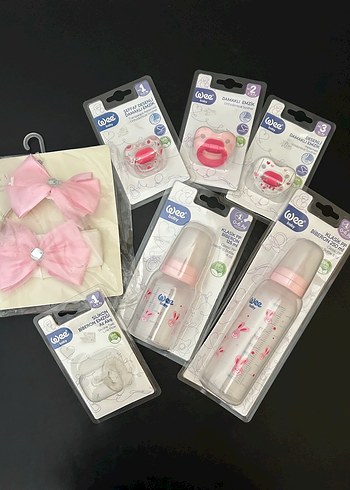 Pembe Desenli Bebek Emzik ve Biberon Seti - Görsel 2