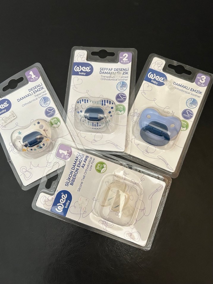 Mavi Ortopedik Emzik Seti - Dizlik ve şapka - Görsel 4