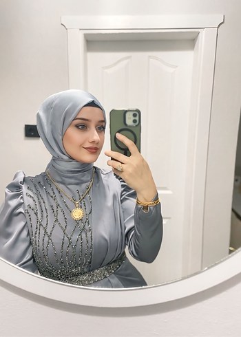 Uzun Kollu Gri Straplez Kadın Abiye - Görsel 4