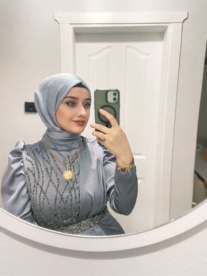 Uzun Kollu Gri Straplez Kadın Abiye - Görsel 4