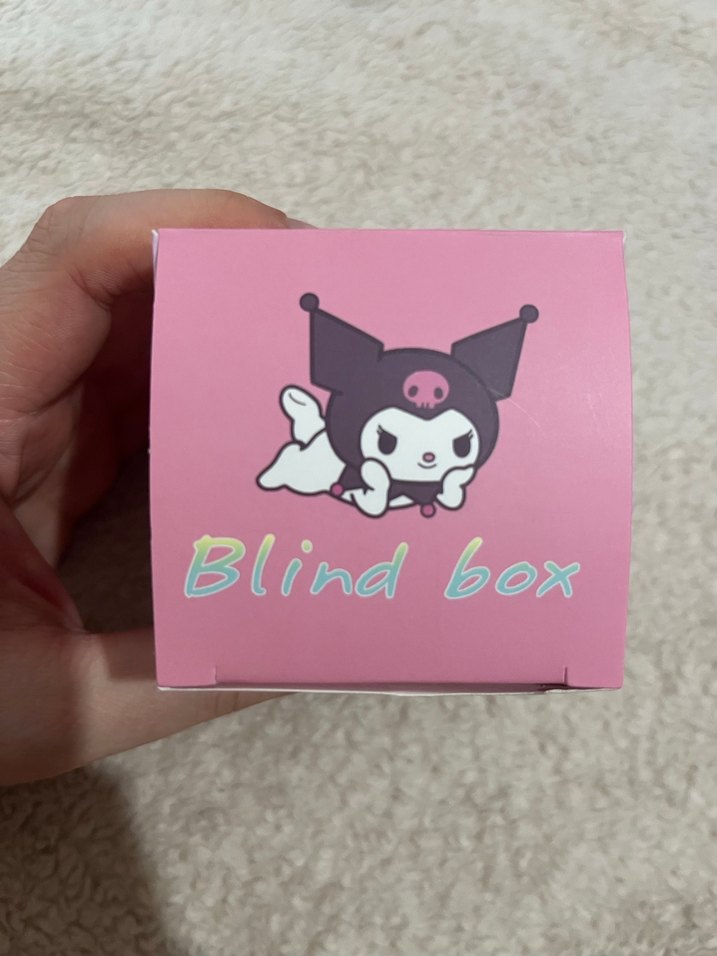 Kuromi Cinnamoral blind box - Görsel 3