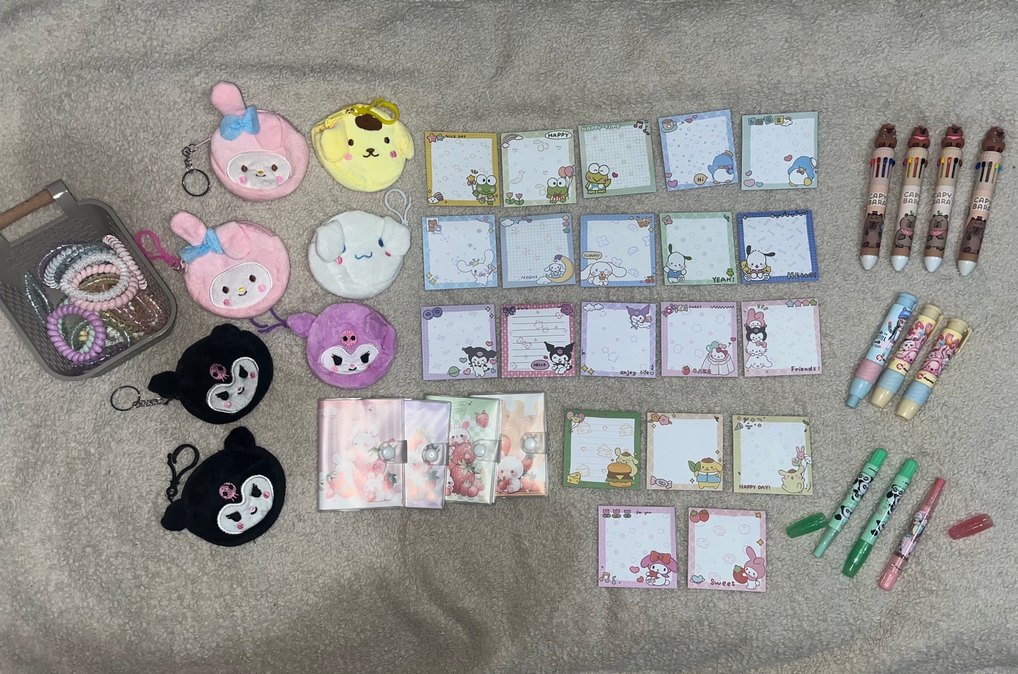 Renkli Pop Kültür Temalı Kız Aksesuarları - Görsel 3