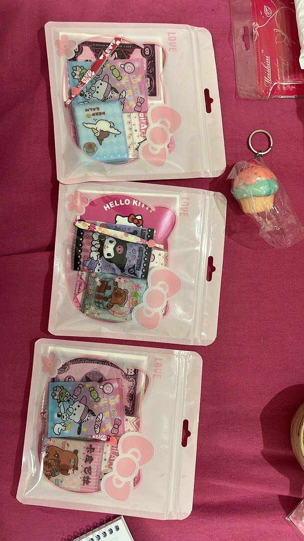 Renkli Pop Kültür Temalı Kız Aksesuarları - Görsel 4