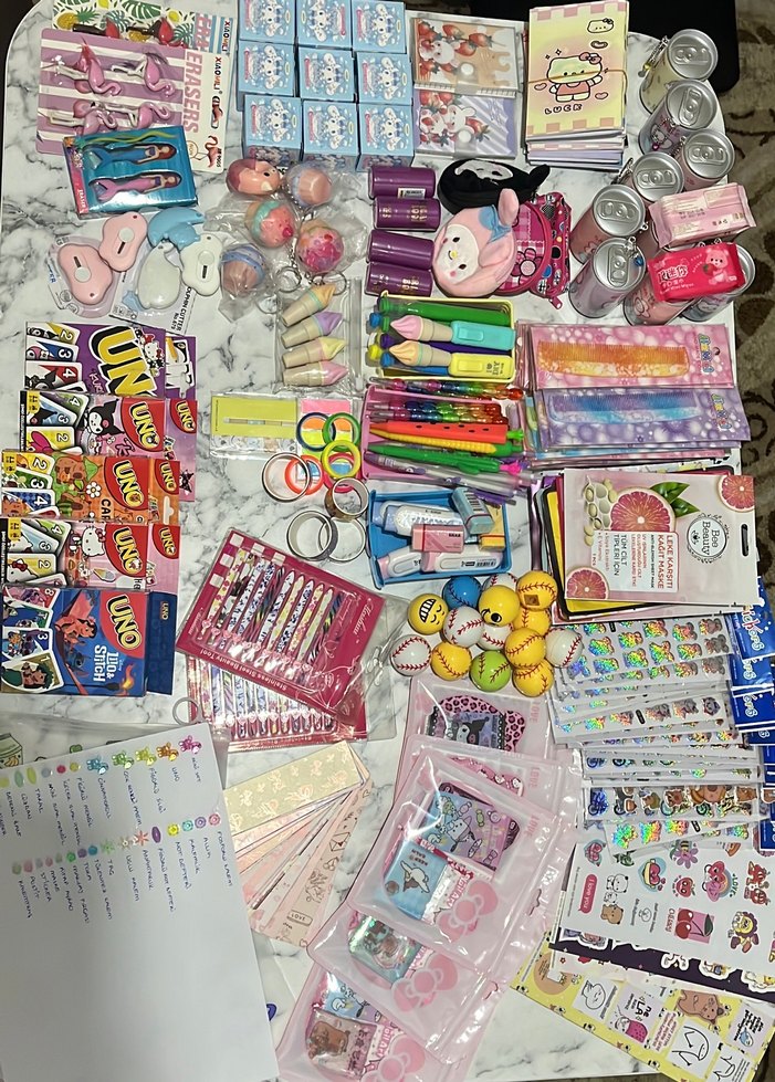 Renkli Pop Kültür Temalı Kız Aksesuarları - Görsel 2