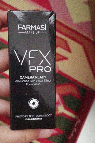 farmasi vfx pro fondöten