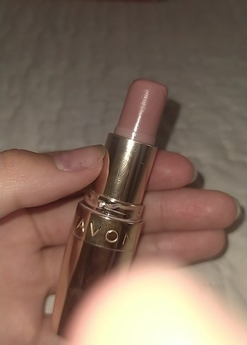 Avon Altın Renkli Parlak Ruj
