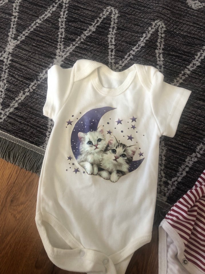 Kısa Kollu Beyaz Bebek Body - Görsel 2